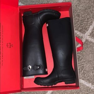 ‼️black matte Hunter boots